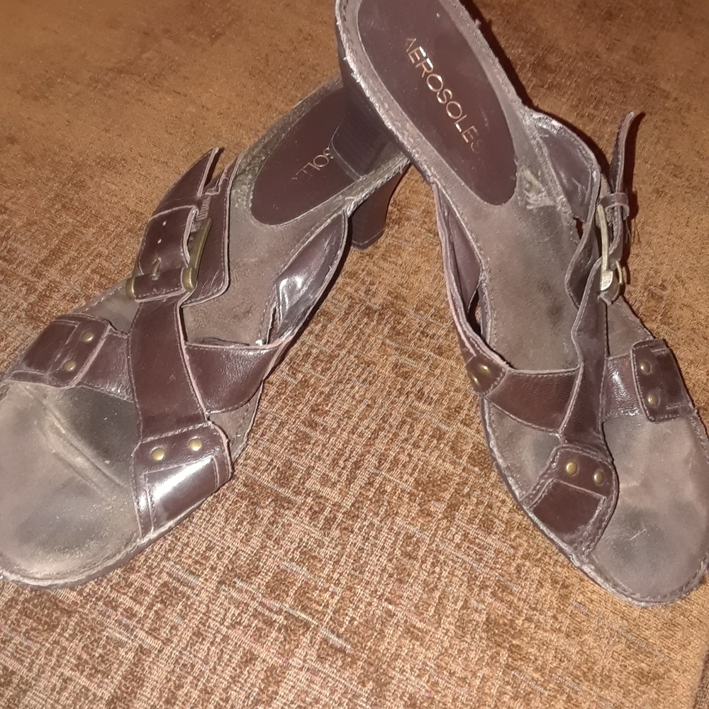 Aerosols Sandals